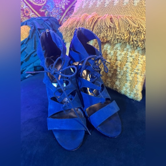 Blue Suede HOT Madden Girl Stilettos Sz 7.5 - Picture 4 of 13